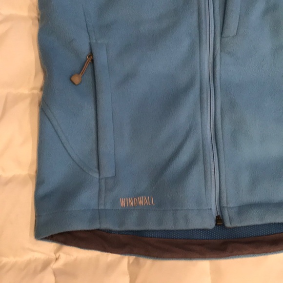 Women’s XS North Face Vest - Picture 3 of 6